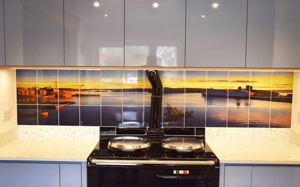 printed photo on ceramic tiles behaind aga cooker